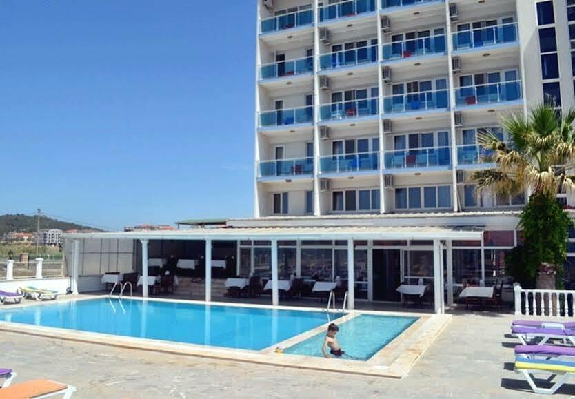 Yasmin Hotel ไอวาลิค ภายนอก รูปภาพ
